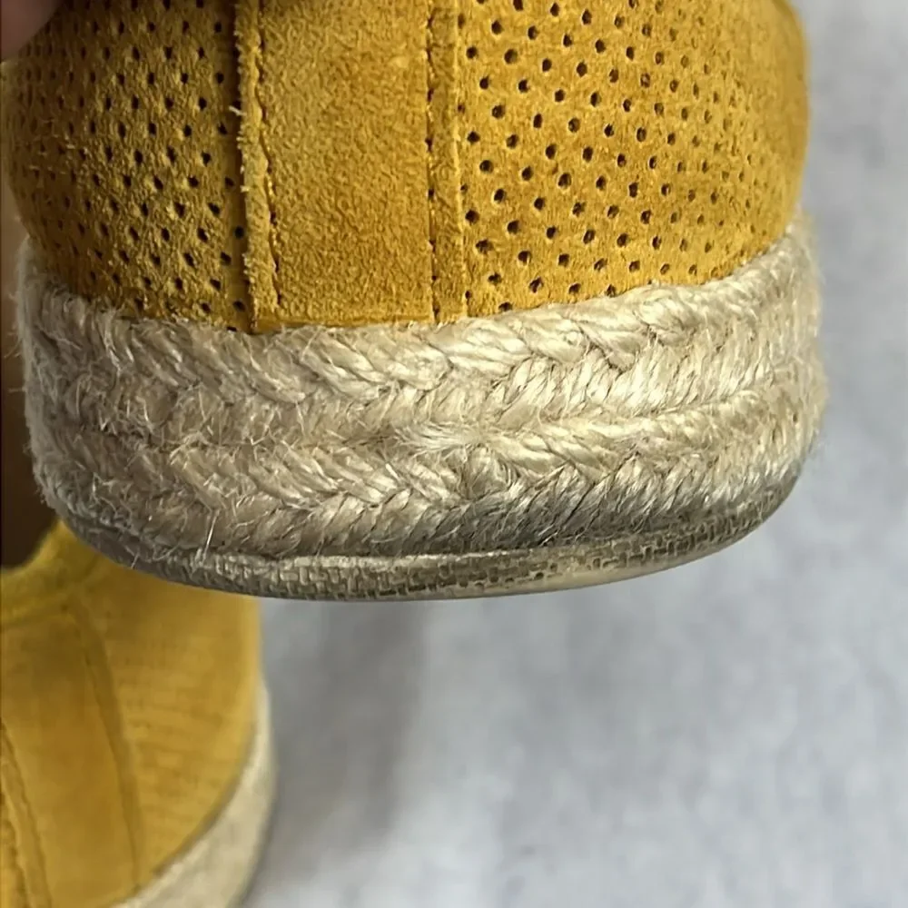 Clarks‎ Suede Soft Cushion Slip On Espadrille Shoes Womens Size 9 Mustard Yellow